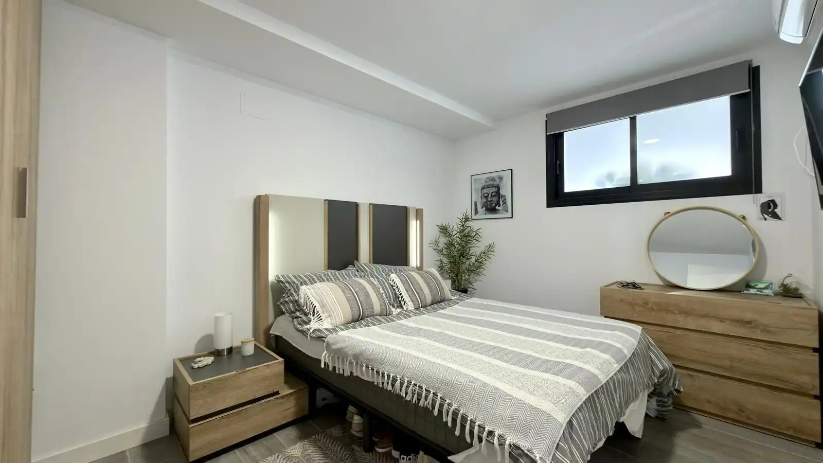 Schlafzimmer von Maisonette zum Verkauf in Finestrat mit Klimaanlage, Heizung und Privatgarten