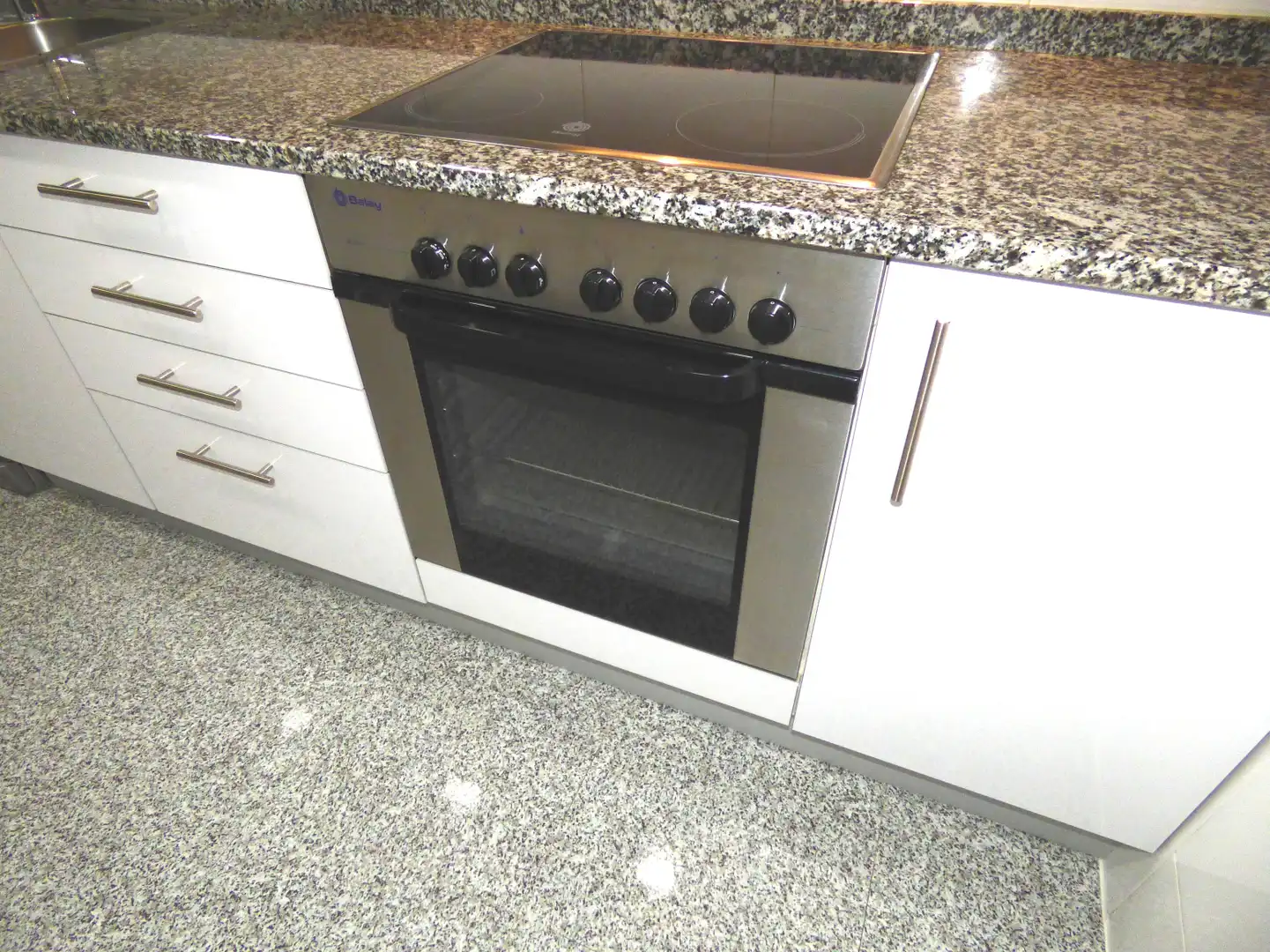 Piso de alquiler en Madrid - Bronce, Legazpi