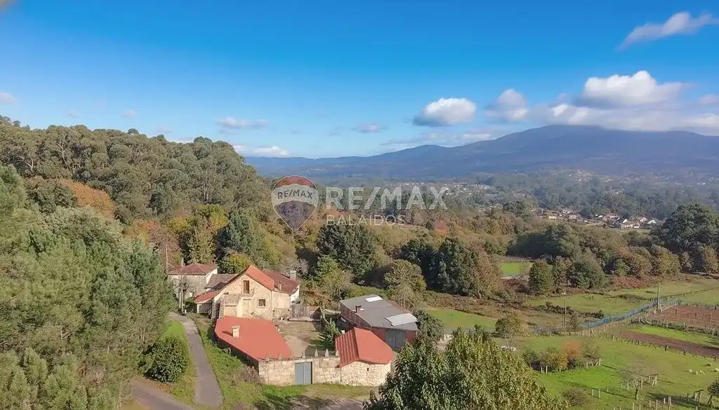 Terreny residencial en venda a Salvaterra de Miño