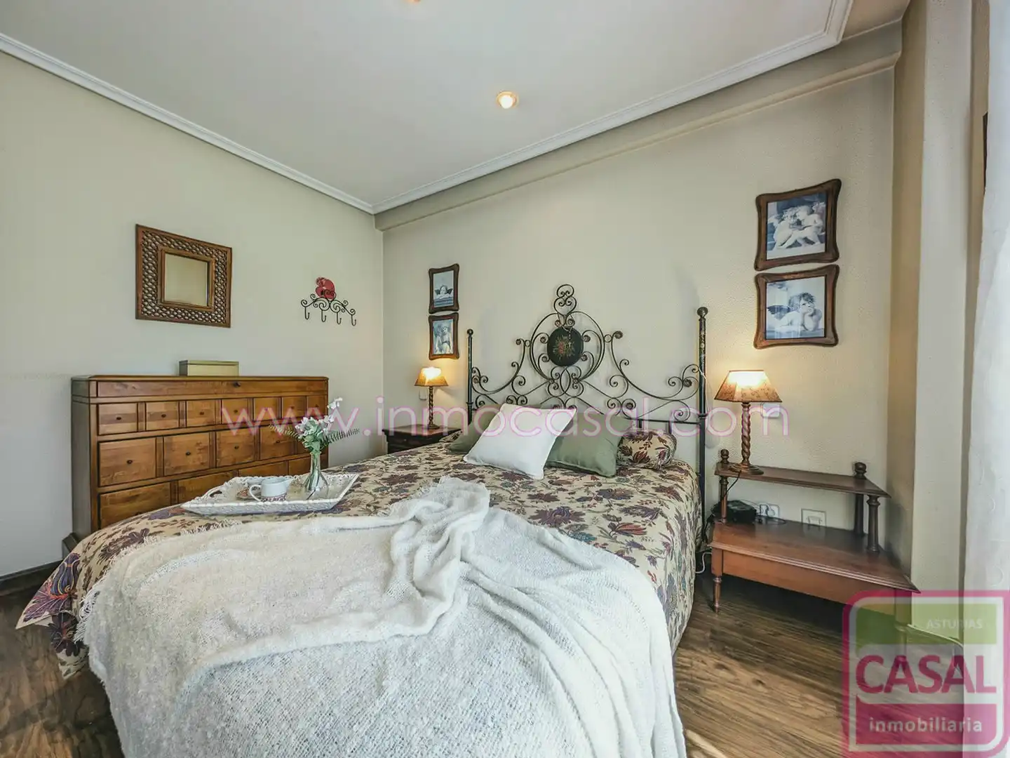 Schlafzimmer von Wohnung zum Verkauf in Oviedo  mit Heizung, Abstellraum und Möbliert
