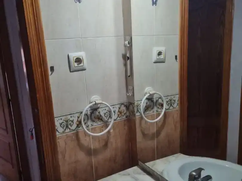Bany de Pis en venda en Talavera de la Reina amb Balcó