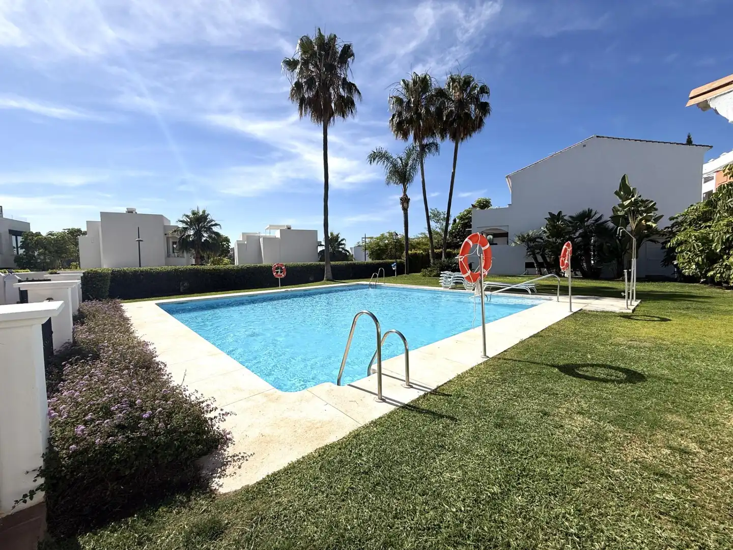 Swimming pool of Detached homes for sale in Estepona  with Air Conditioner, Heating and Terrace