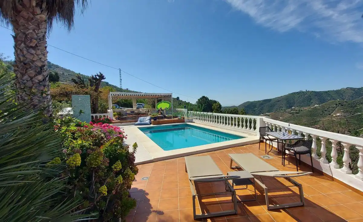 Terraza de Finca rústica en venta en Torrox con Aire acondicionado, Calefacción y Jardín privado