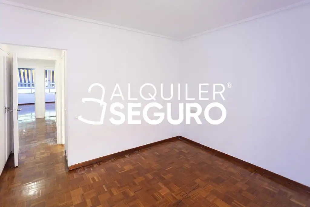 Flat with lift to rent in Menendez Pidal, imagen 13