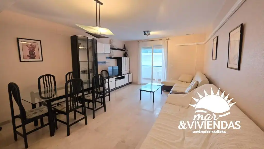 Sala d'estar de Apartament en venda en Garrucha amb Aire condicionat, Calefacció i Terrassa