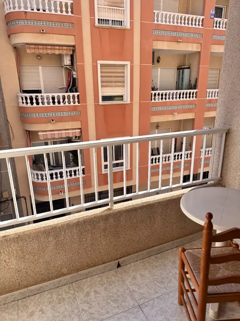 Terrasse von Wohnung zur Miete in Torrevieja mit Klimaanlage, Heizung und Terrasse