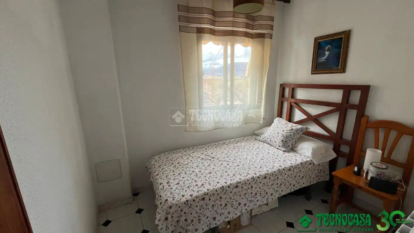 Schlafzimmer von Einfamilien-Reihenhaus zum Verkauf in San Esteban del Valle mit Klimaanlage und Heizung