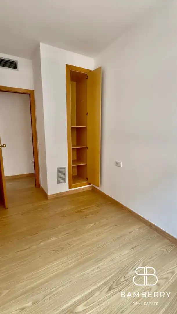 Bedroom of Flat for sale in Castelldefels  with Parquet flooring and Community pool
