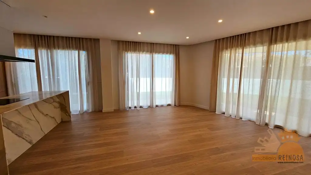 Sala de estar de Planta baja en venta en Molina de Segura con Aire acondicionado, Jardín privado y Parquet