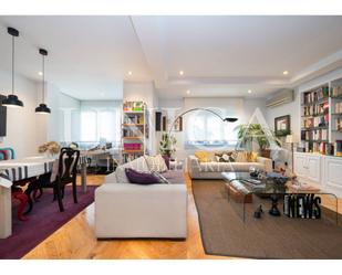 Living room of Flat for sale in  Madrid Capital  with Air Conditioner, Heating and Alarm