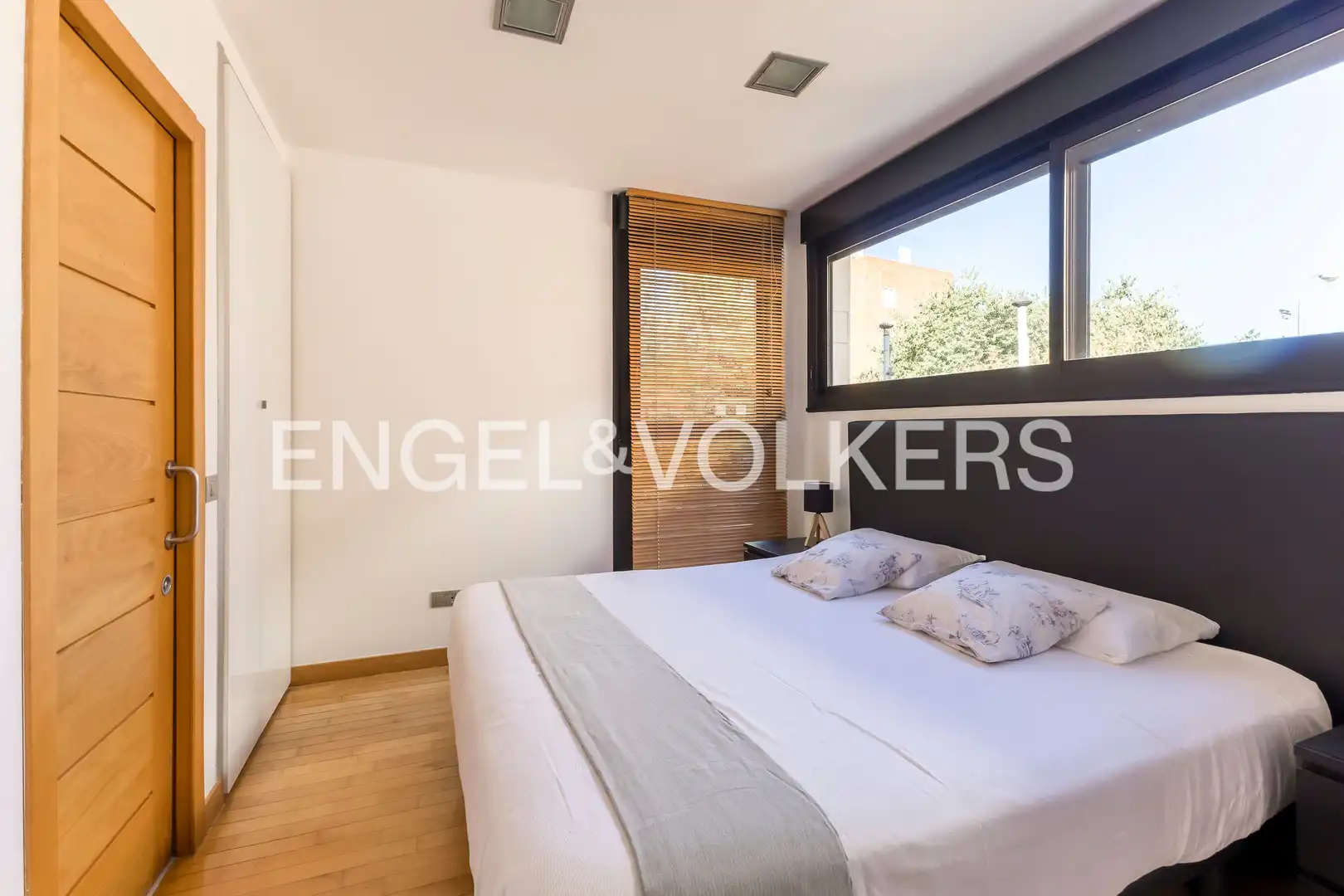 Habitación de Casa o chalet en venta en Madrid con Aire acondicionado, Calefacción y Jardín privado