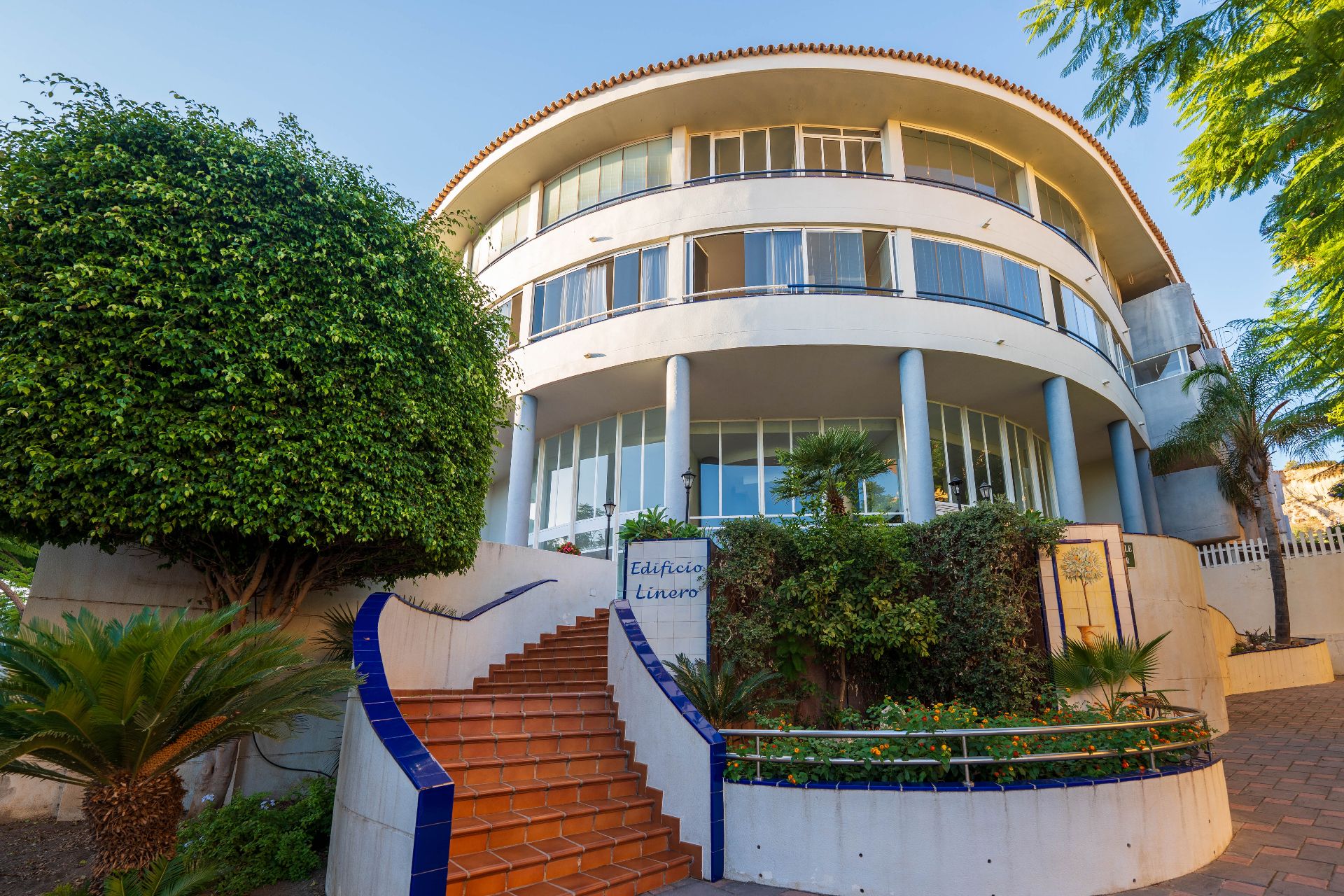 Exterior view of Flat for sale in Fuengirola  with Air Conditioner, Terrace and Furnished