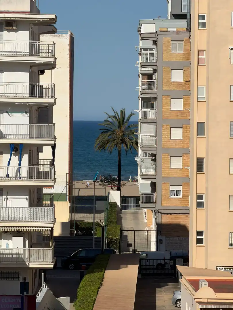 Vista exterior de Apartamento en venta en Gandia con Aire acondicionado, Amueblado y Piscina comunitaria