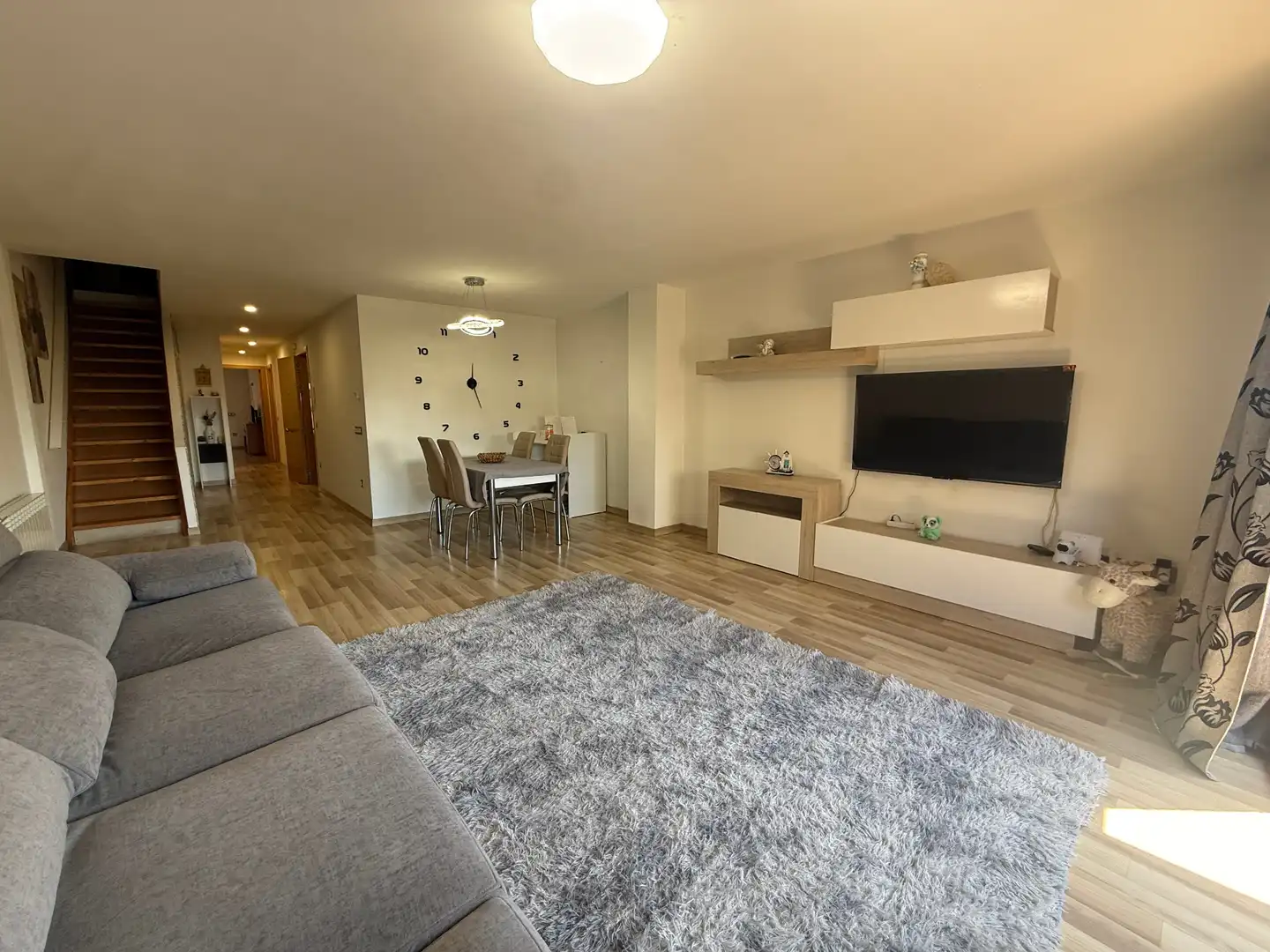 Sala d'estar de Dúplex en venda en Tàrrega amb Aire condicionat, Calefacció i Parquet