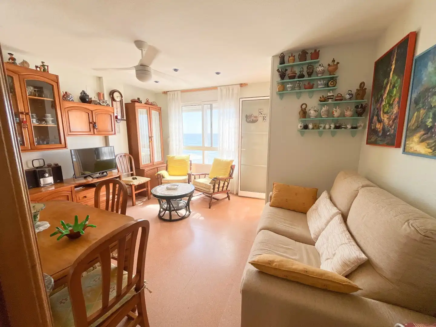 Sala de estar de Piso en venta en Guardamar del Segura con Terraza, Trastero y Amueblado