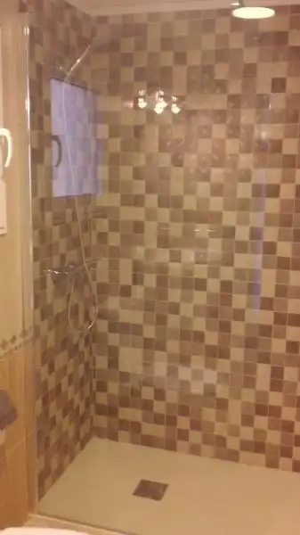 Baño de Piso de alquiler en Valencia con Amueblado y Balcón
