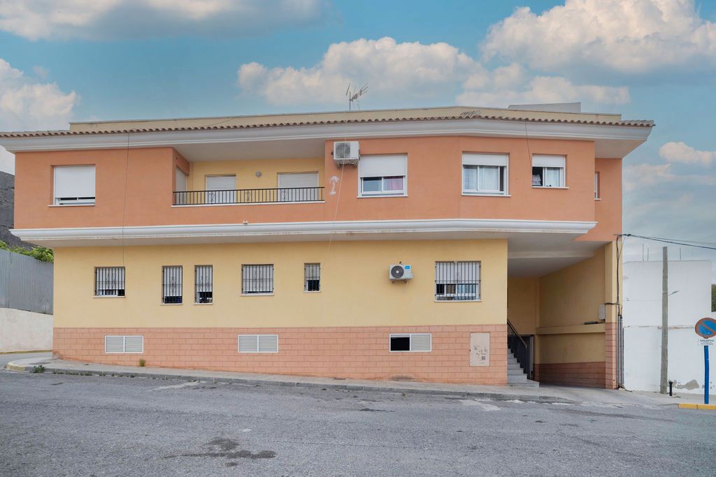 Vista exterior de Piso en venta en Orihuela con Trastero