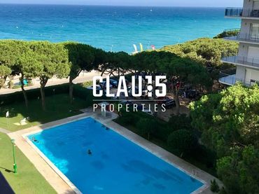 Flat with pool for sale in Els Pins