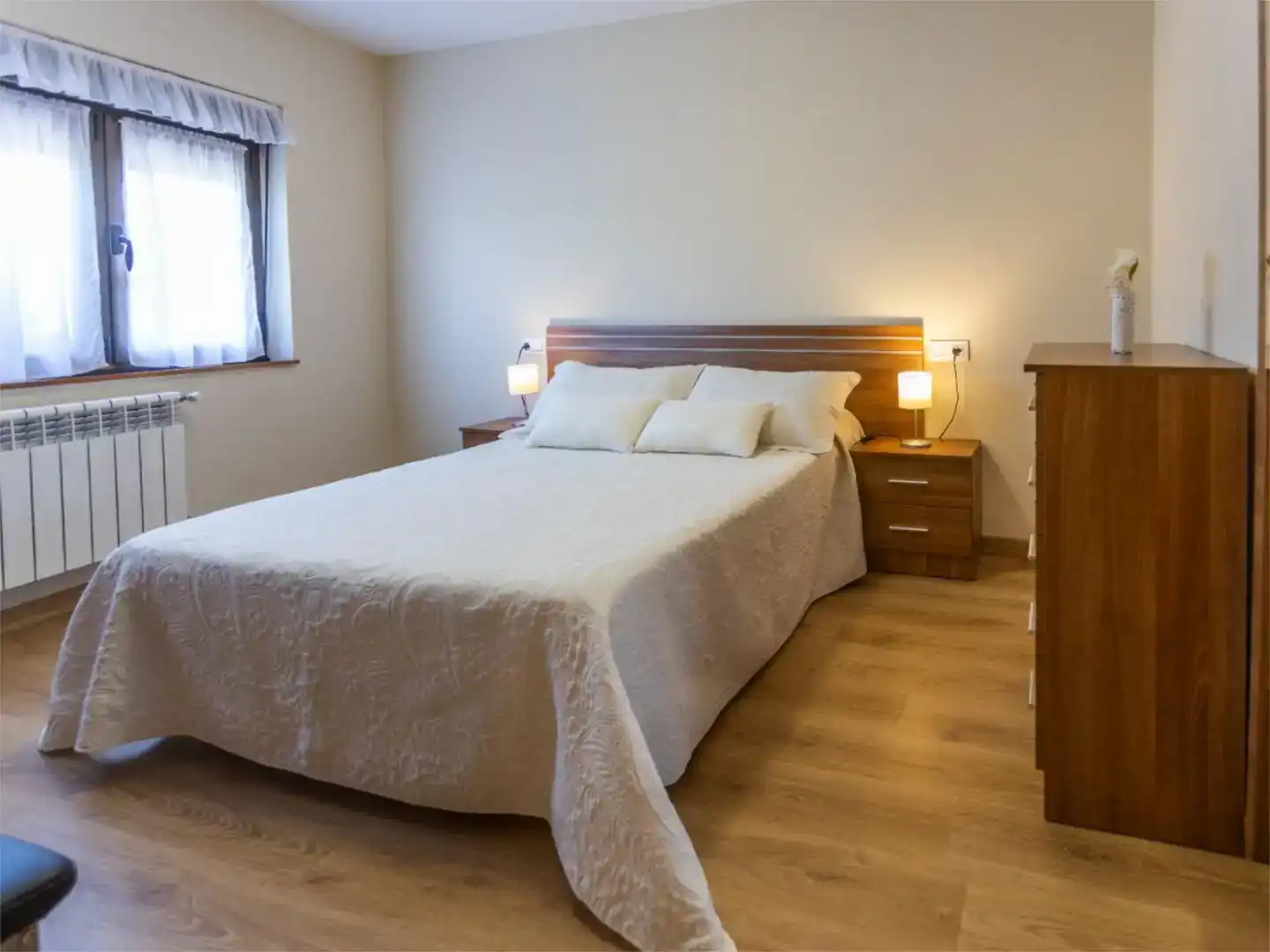 Schlafzimmer von Wohnung zum Verkauf in Llanes mit Balkon