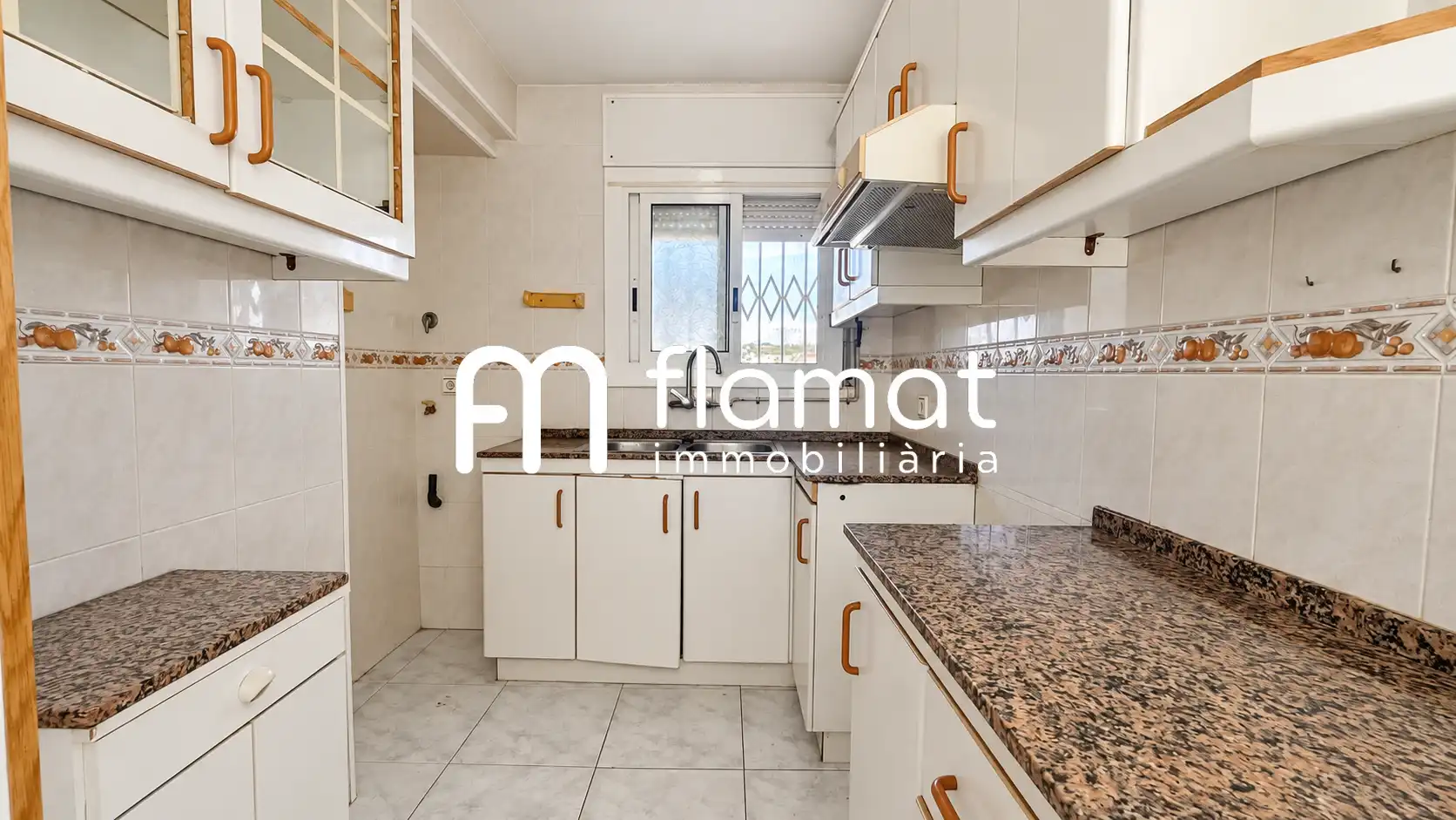Kitchen of Flat for sale in Can Toni