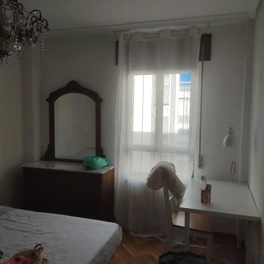 Bedroom of Flat for rent in Cuenca  with Heating, Parquet flooring and Terrace