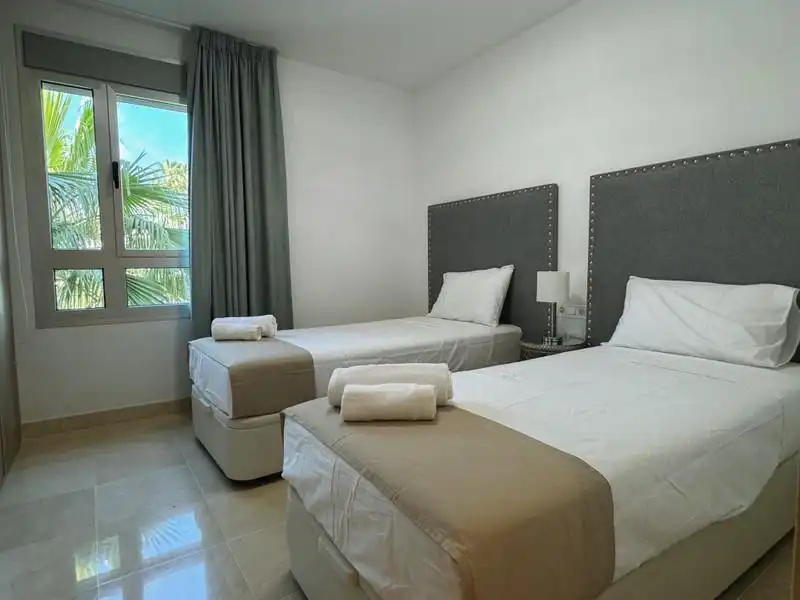 Dormitori de Apartament de lloguer en Nueva Andalucía