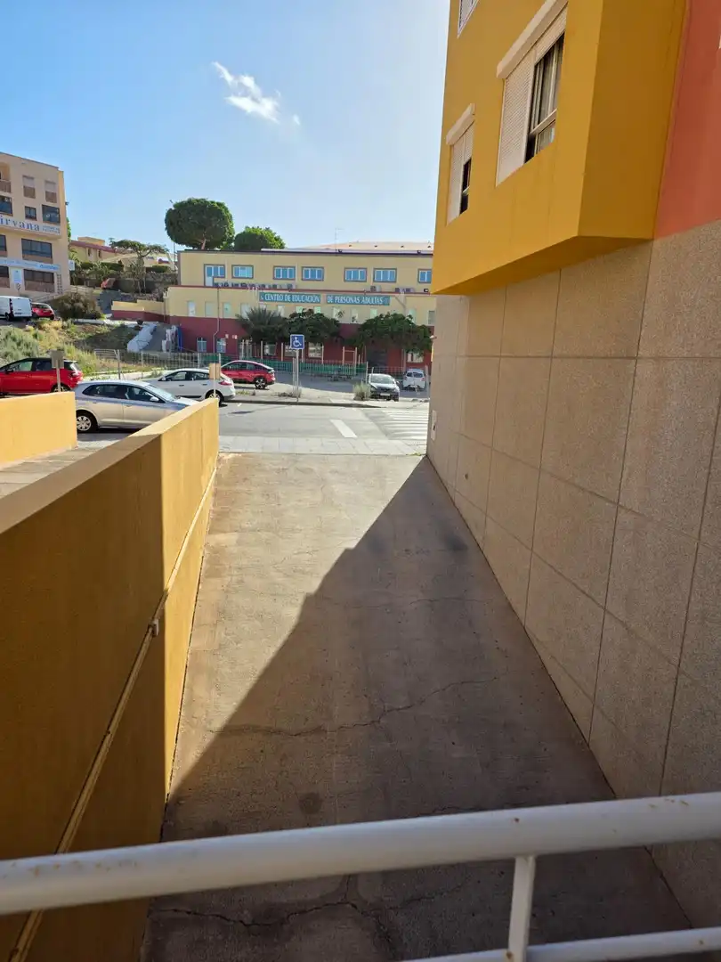 Vista exterior de Garaje en venta en San Bartolomé de Tirajana