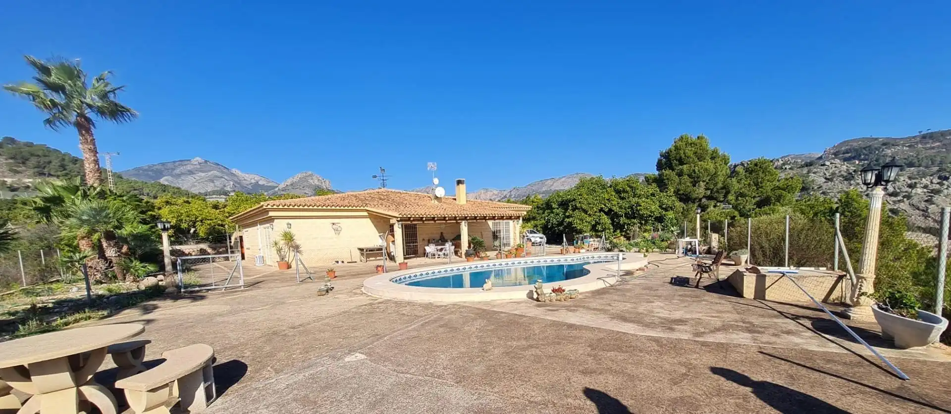 Villa mit Pool zum Verkauf in Callosa d'en Sarrià