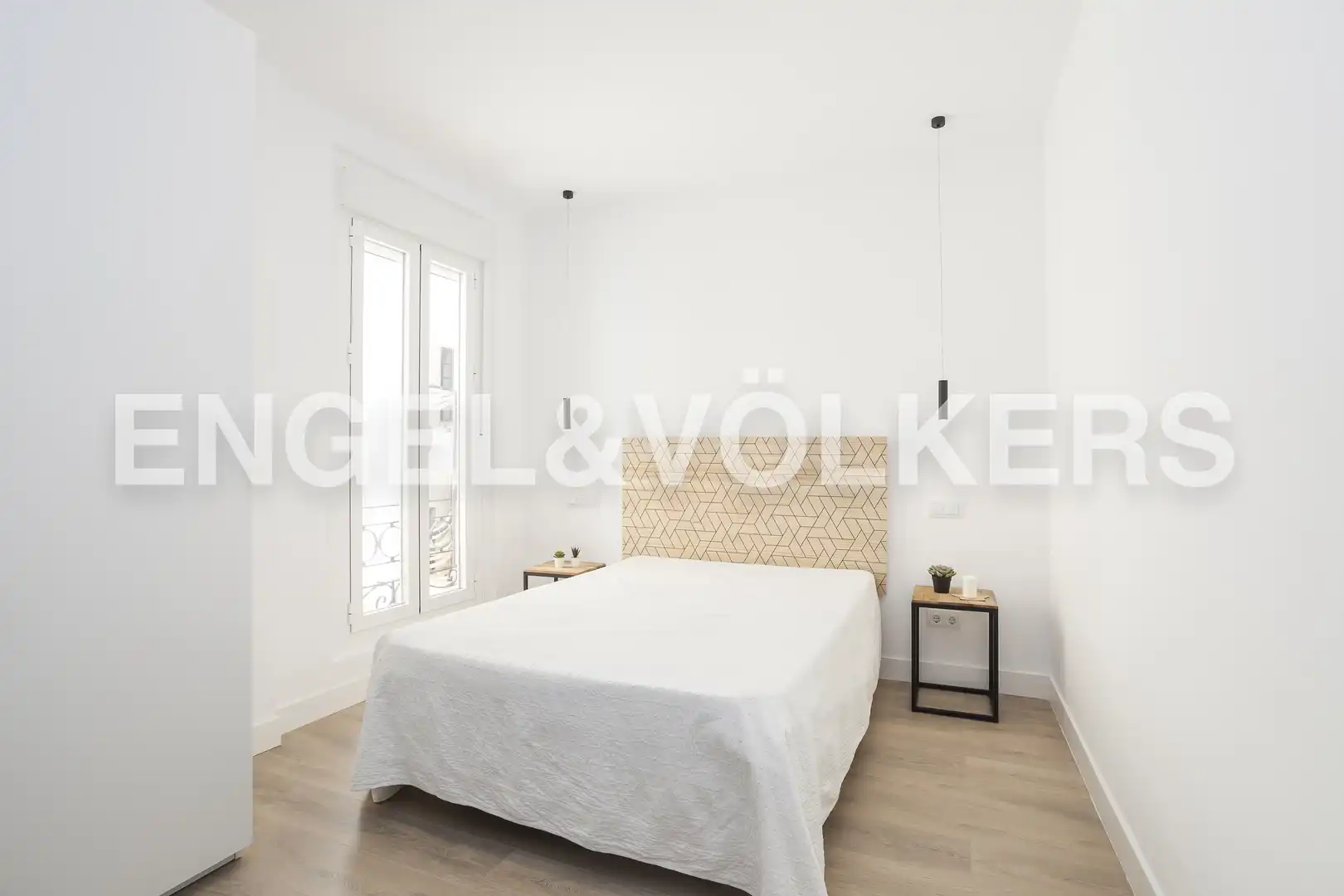 Bedroom of Flat for rent in Madrid  with Air Conditioner, Heating and Furnished