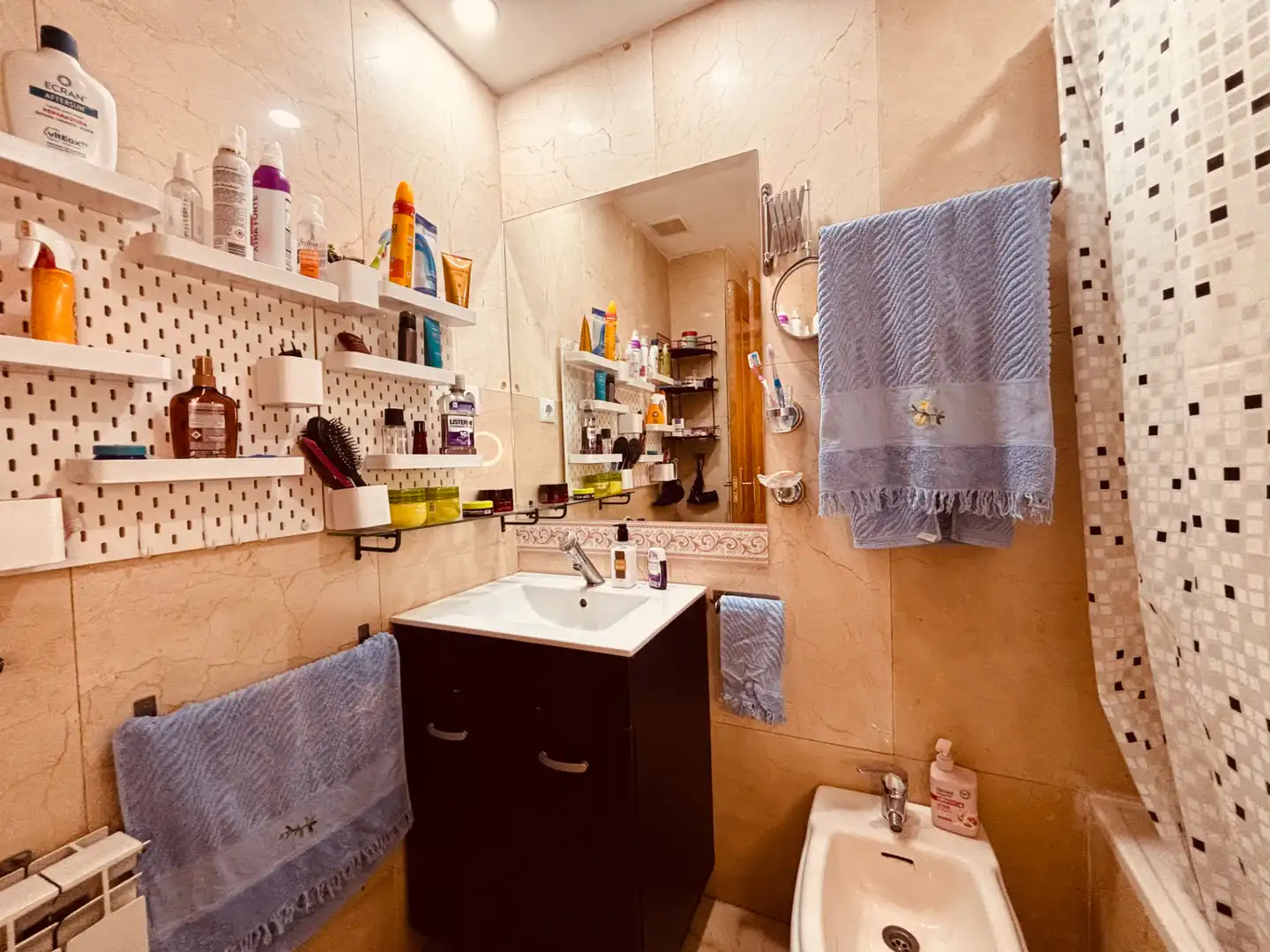 Bathroom of Flat for rent in Getafe  with Air Conditioner, Parquet flooring and Washing machine