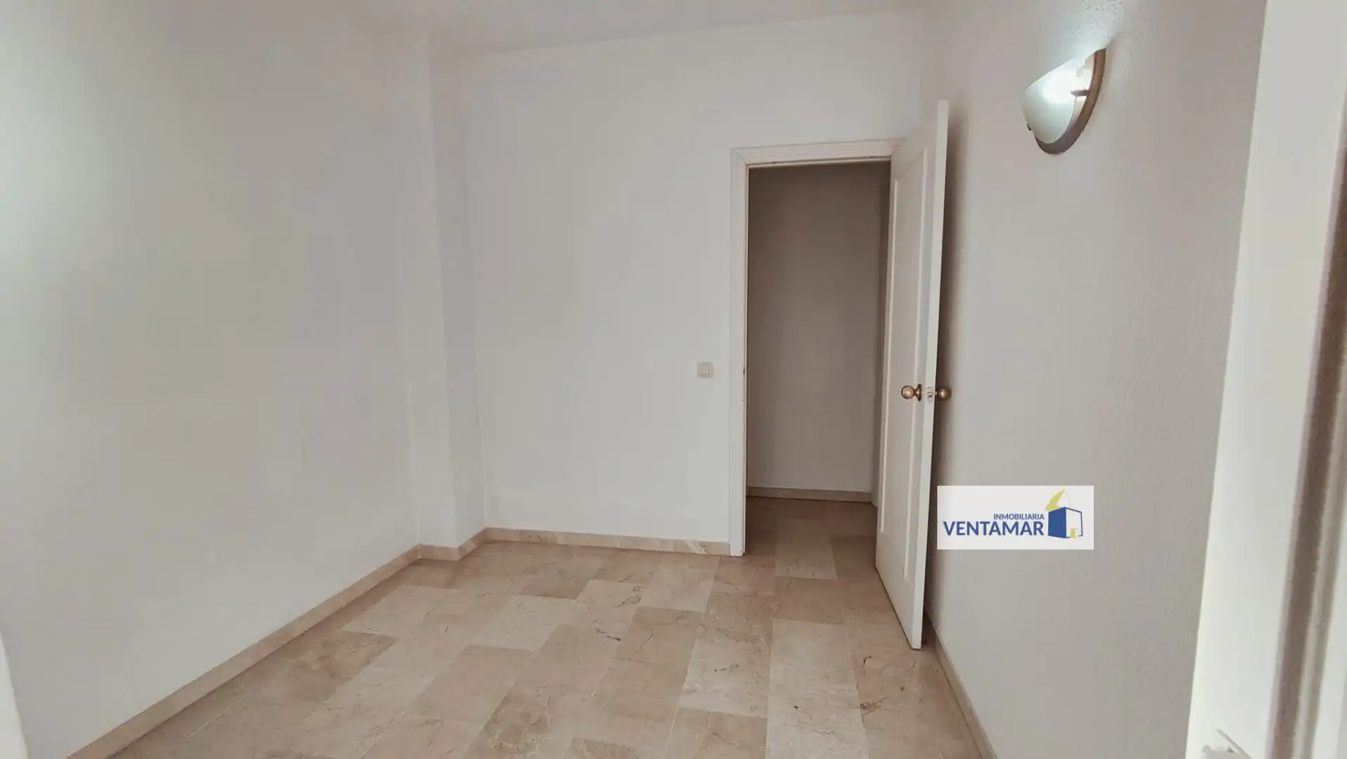 Habitación de Ático en venta en San Roque con Terraza y Balcón