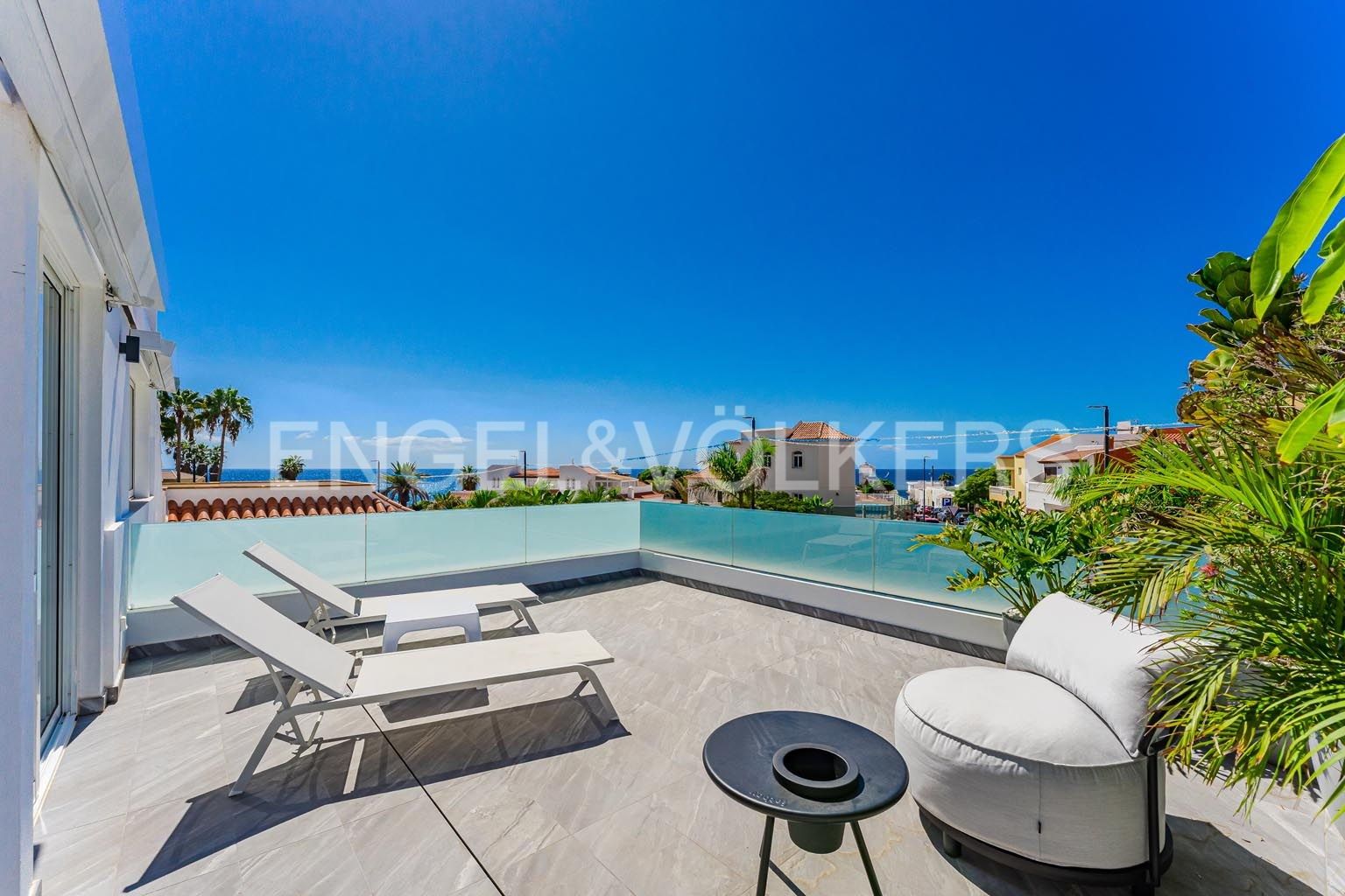 Terrace of House or chalet for sale in Adeje  with Air Conditioner and Terrace