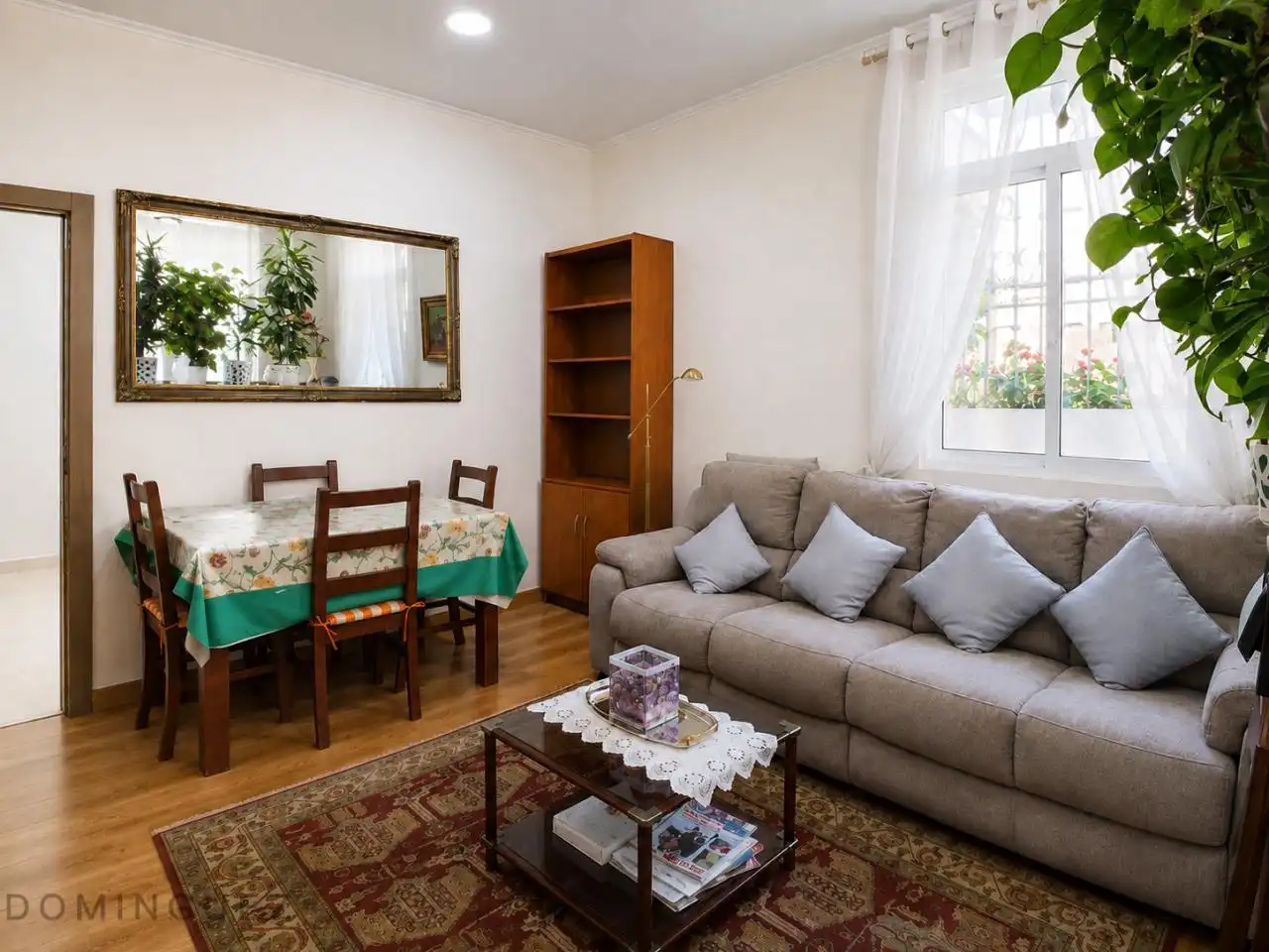 Sala de estar de Planta baja en venta en Vigo  con Calefacción y Amueblado
