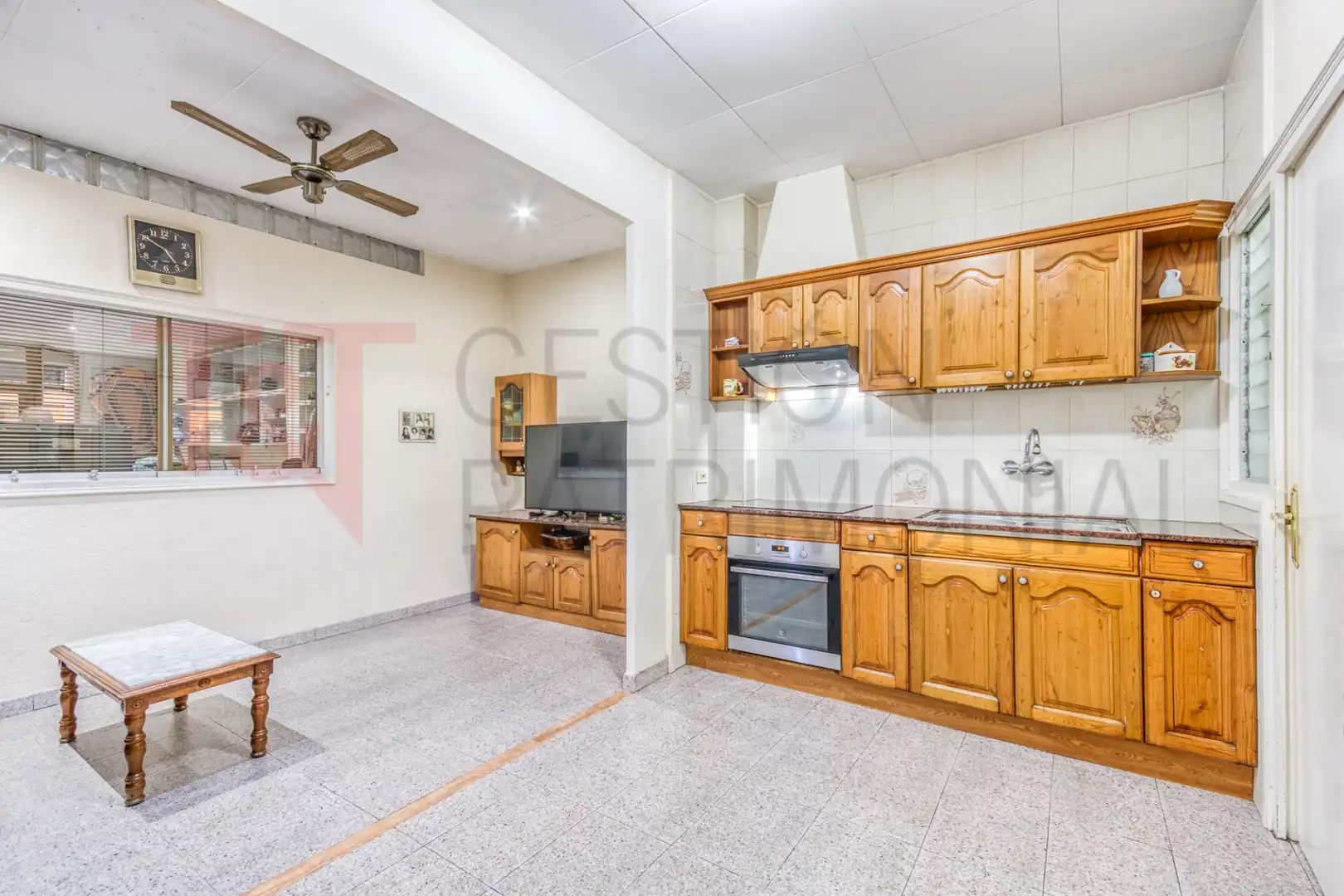 Cocina de Edificio en venta en Calella, Barcelona