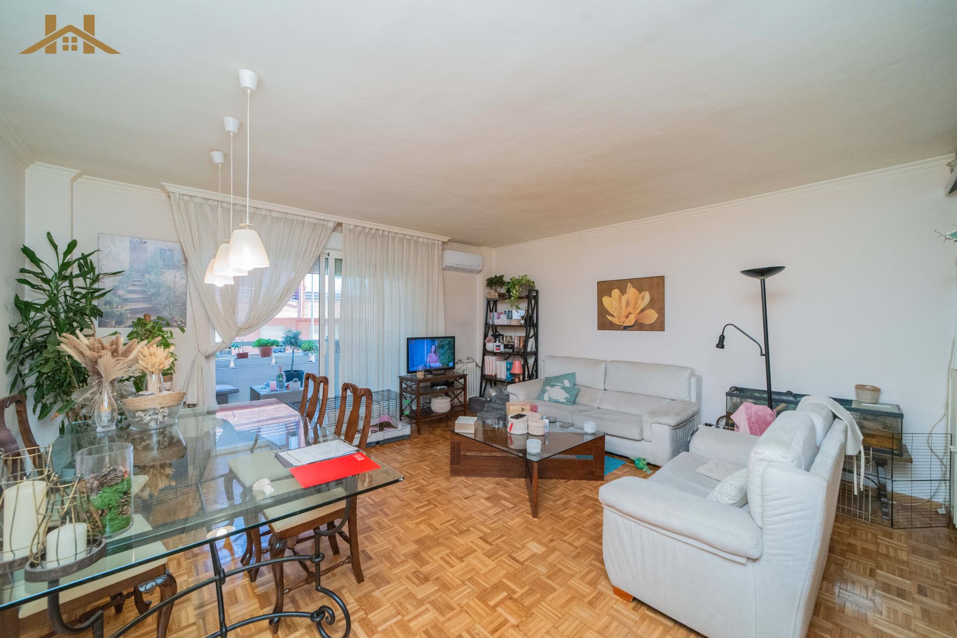 Living room of Flat for sale in Majadahonda  with Air Conditioner, Heating and Terrace