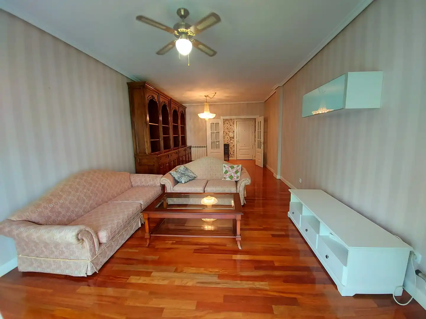 Wohnzimmer von Wohnung zum Verkauf in  Logroño mit Heizung, Parkett und Terrasse