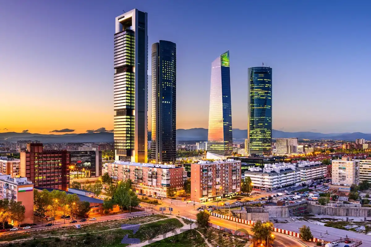 Wohnung zur Miete in Av. de la Gran Vía del Sureste, Ensanche de Vallecas - La Gavia