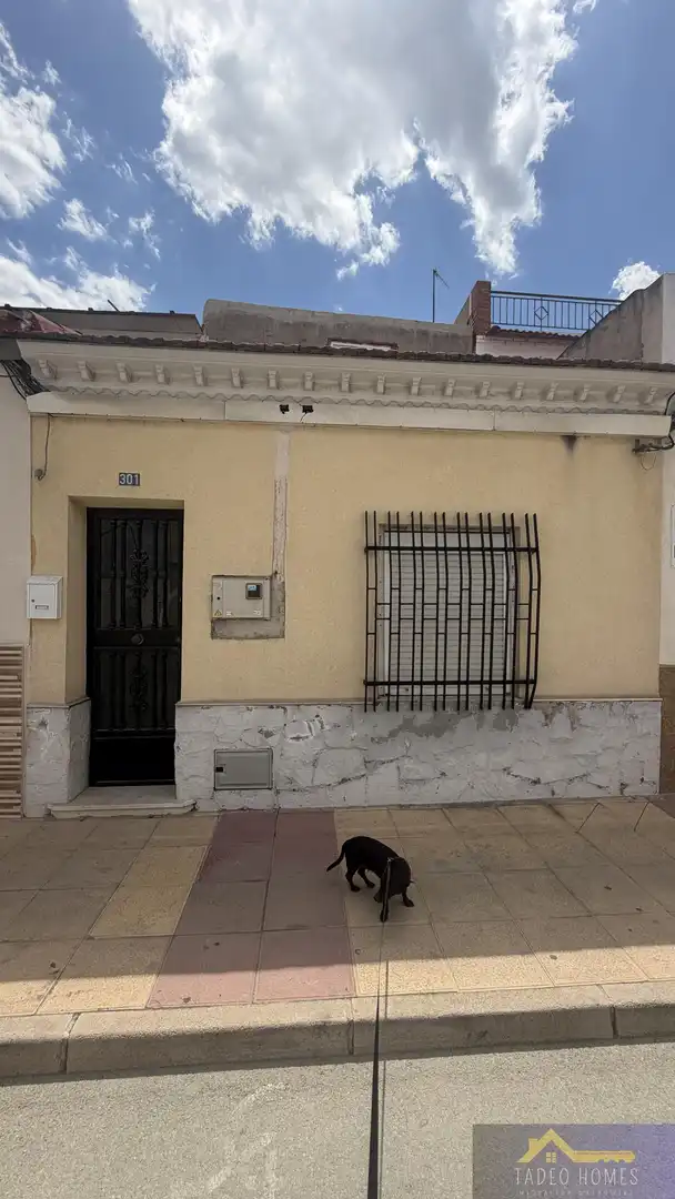 Außenansicht von Einfamilien-Reihenhaus zum Verkauf in Murcia