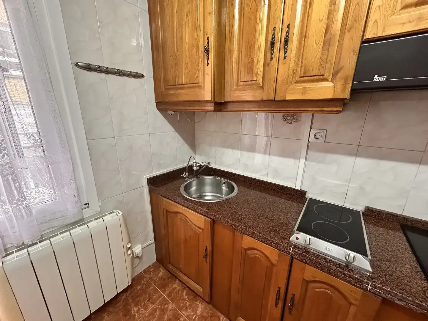 Cocina de Piso para compartir en Gijón  con Parquet, Trastero y Amueblado