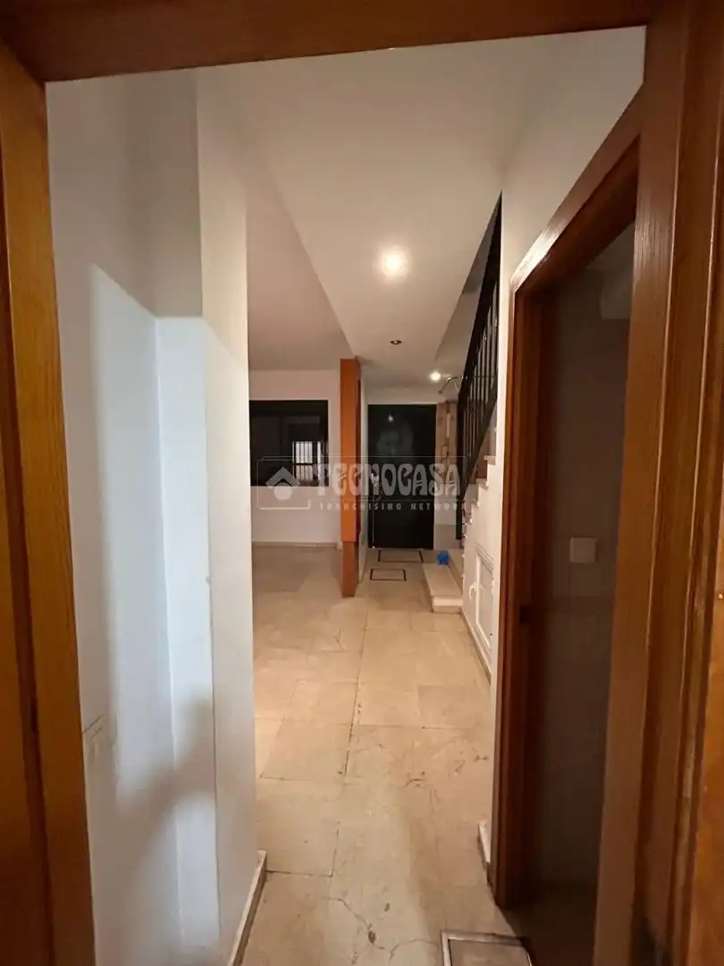 Detached homes for sale in Sevilla  with Terrace