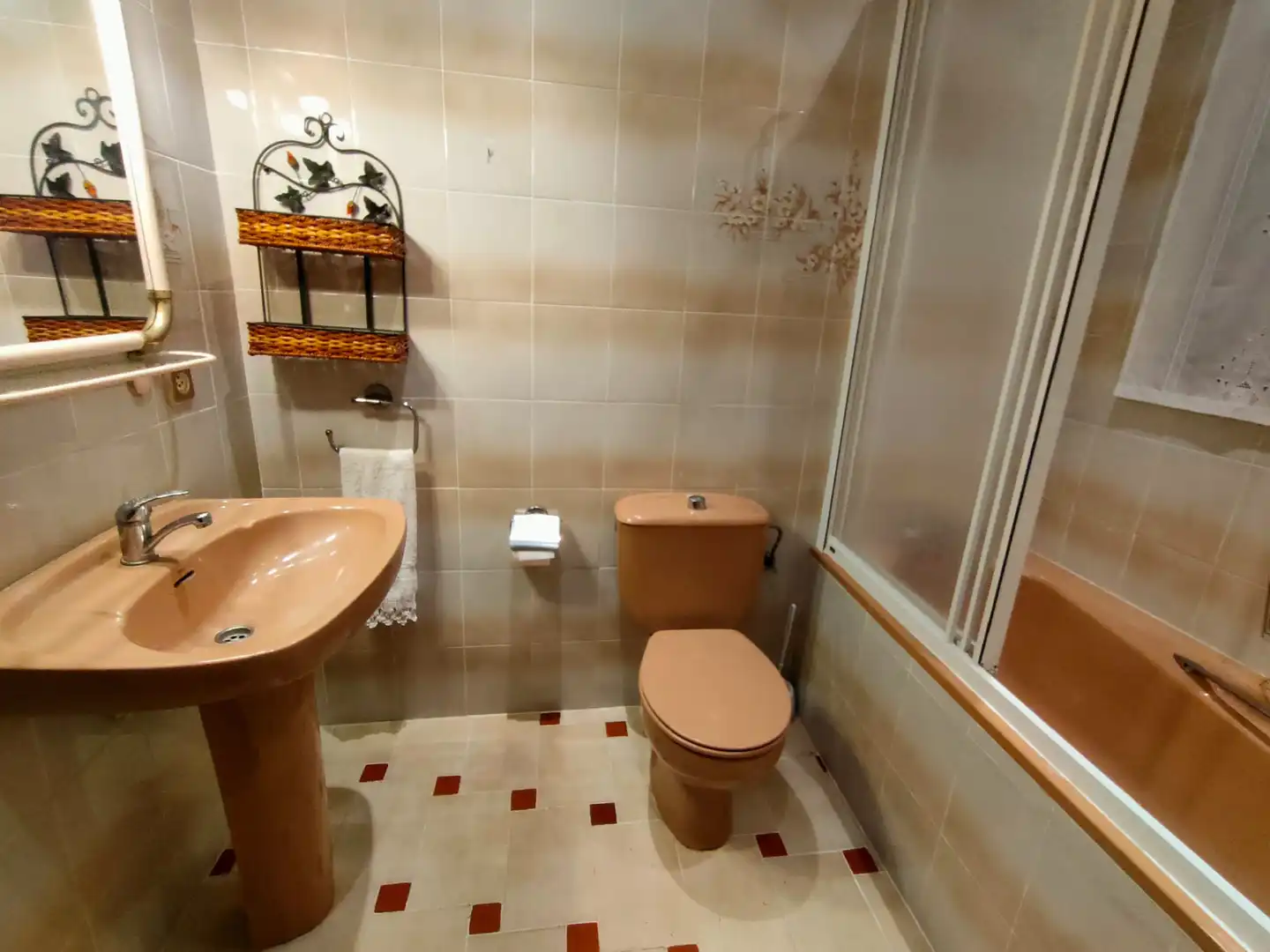 Baño de Casa adosada en venta en Maçanet de la Selva con Aire acondicionado, Calefacción y Jardín privado