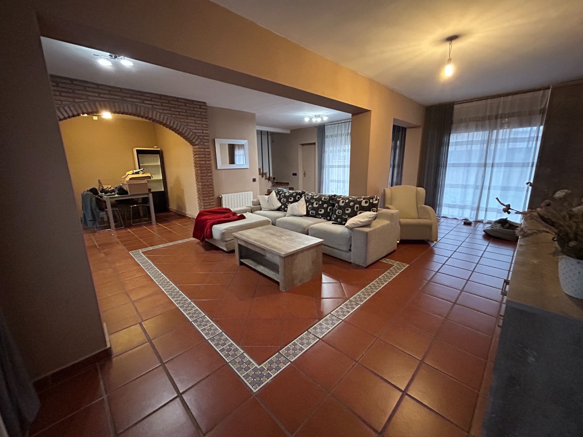 Sala d'estar de Casa adosada en venda en Esparreguera amb Calefacció, Jardí privat i Traster