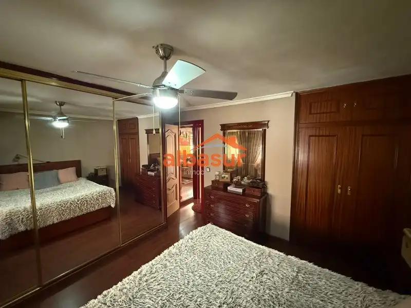 Bedroom of Detached homes for sale in Córdoba  with Air Conditioner, Heating and Parquet flooring