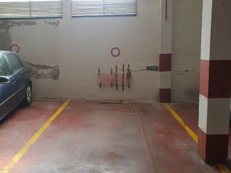 Parkplatz von Garage zum Verkauf in Montequinto