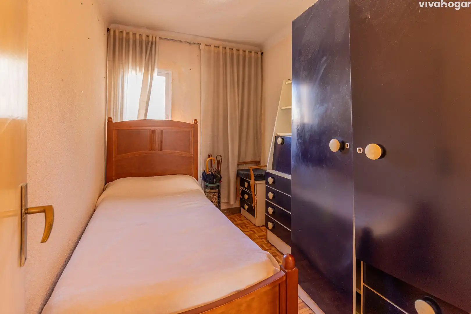 Habitación de Piso en venta en Madrid con Terraza
