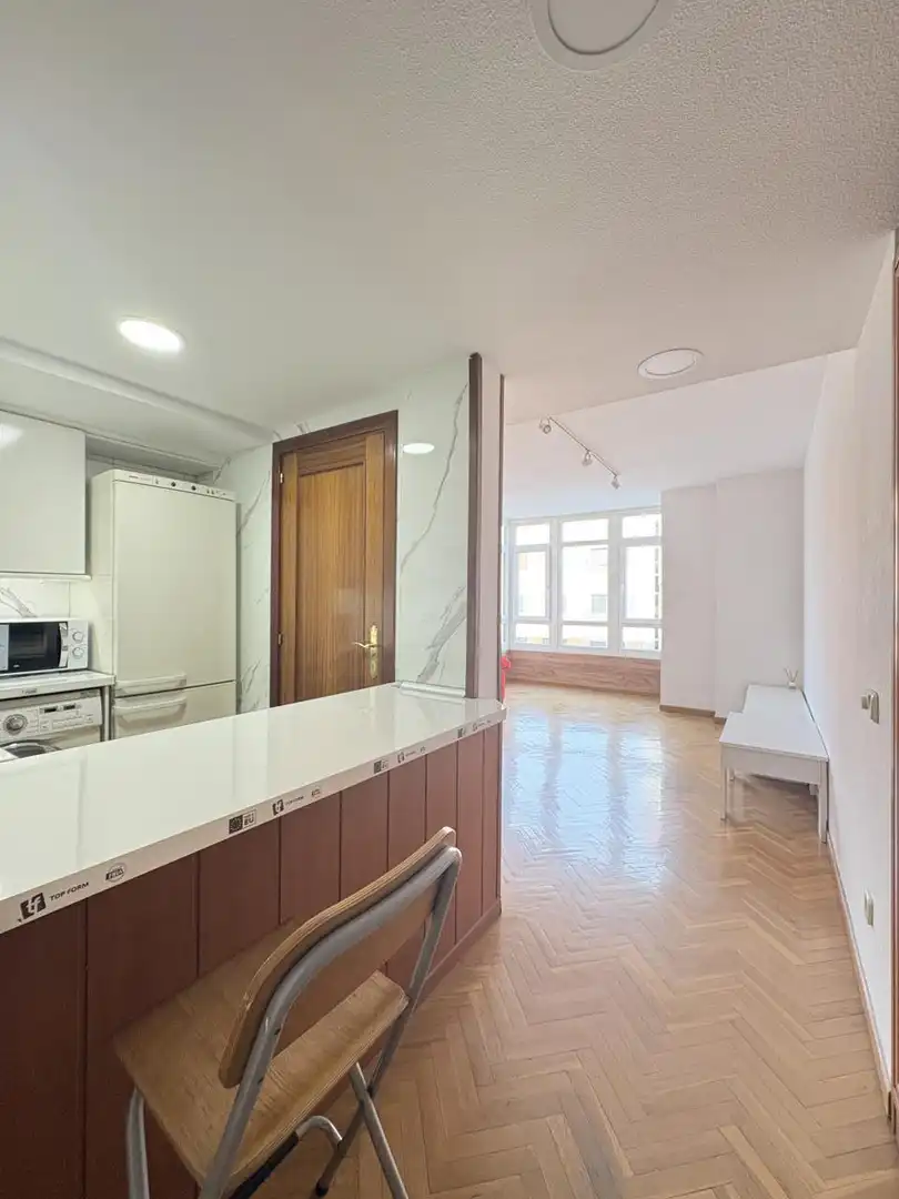 Küche von Wohnung zur Miete in Madrid mit Klimaanlage, Heizung und Parkett