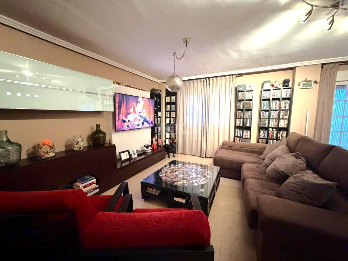 Casa adosada en venda a Torrecastillo