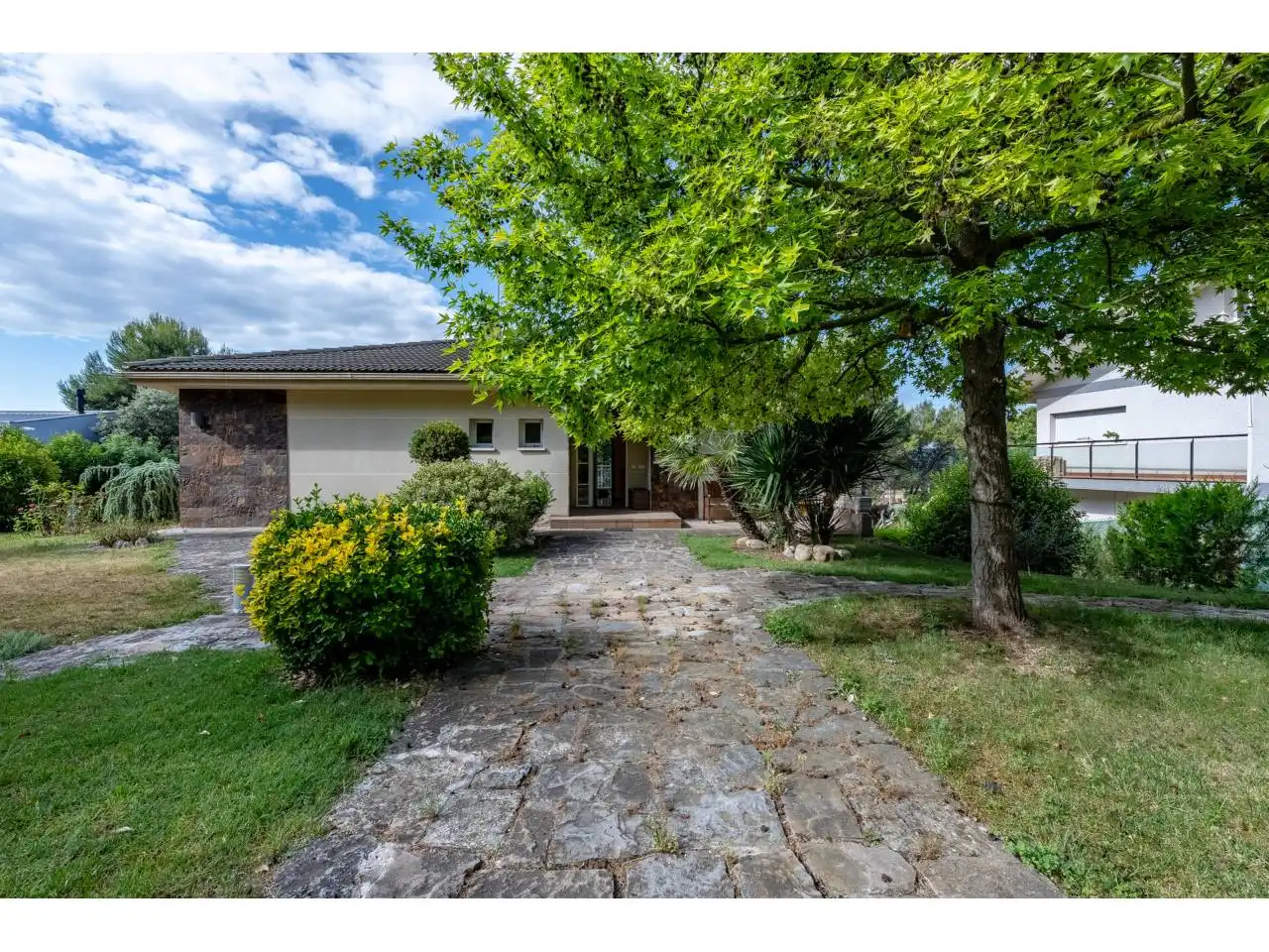 Vista exterior de Casa o xalet en venda en Santpedor amb Calefacció, Jardí privat i Parquet