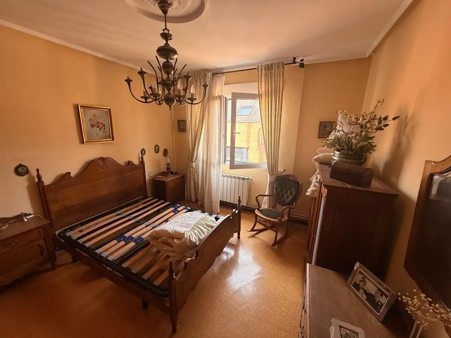 Habitación de Piso en venta en Gijón  con Calefacción