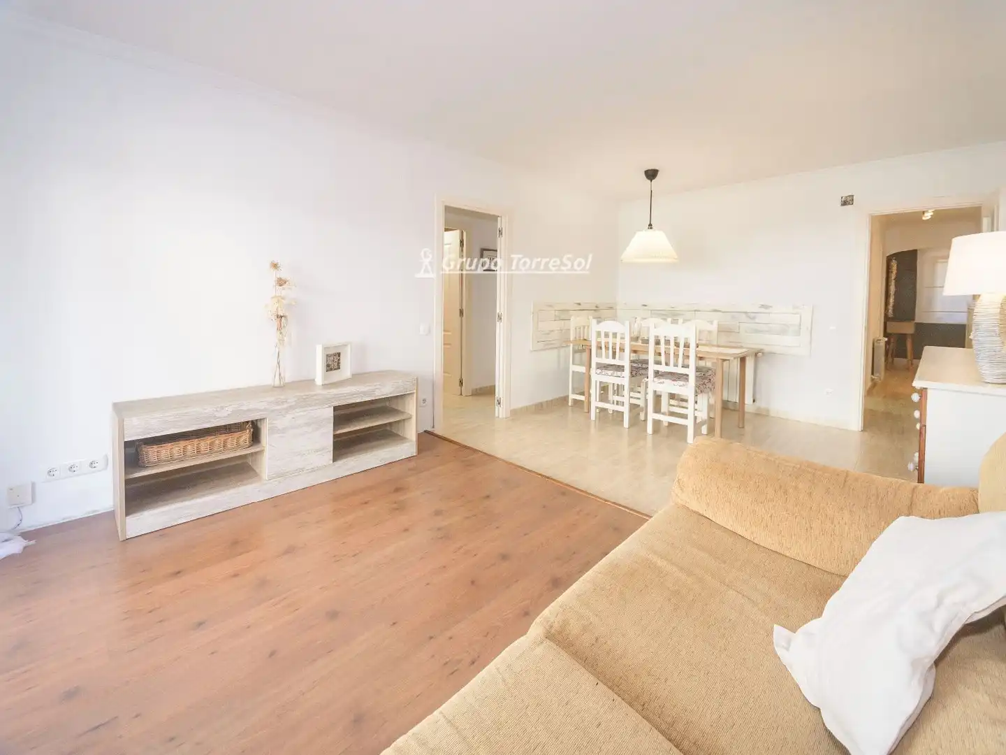 Flat with lift for sale in Rafael Casanova